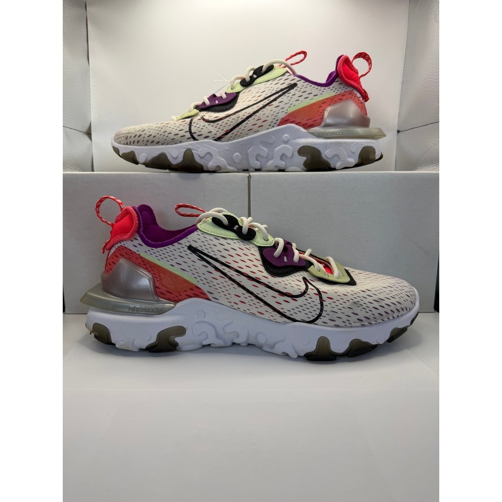 Nike React Vision "Volt / Pink" – Size 9